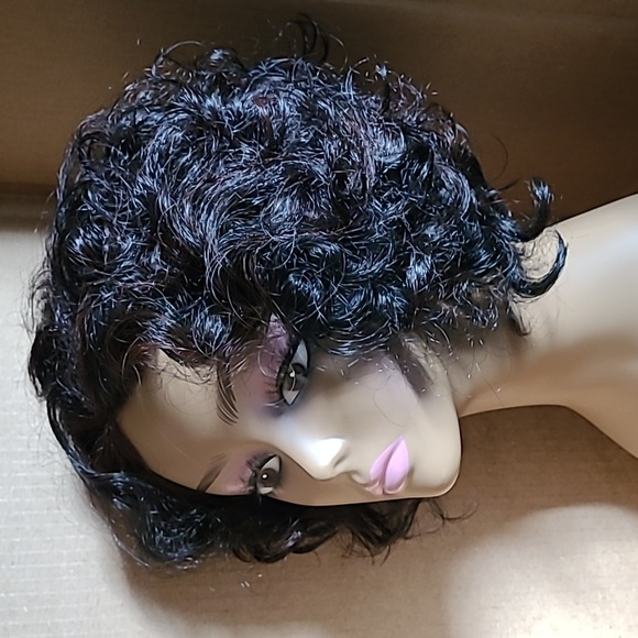 Human/synthetic blend wig - Picture 2 of 4